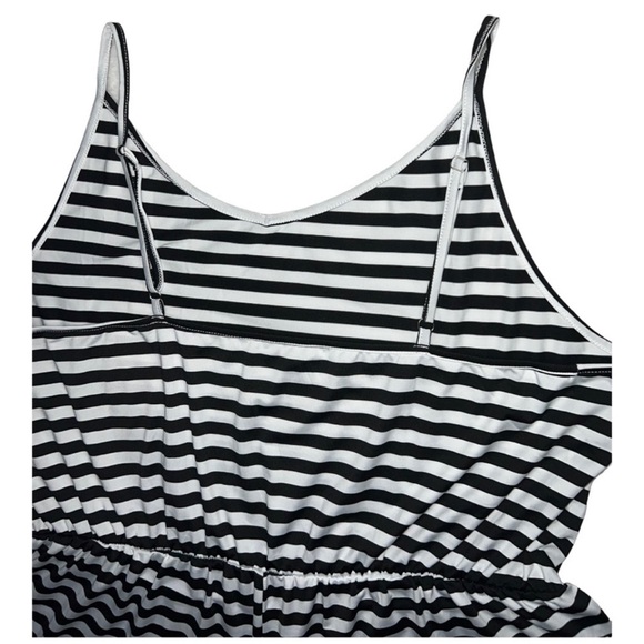 Black and White Striped Women's Dress EMERY ROSE 1X - Picture 5 of 16